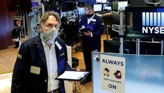 متداولون في بورصة نيويورك - رويترز