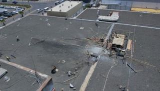جانب من الأضرار بمطار أبها المدني السعودي عقب استهدافه من الحوثي