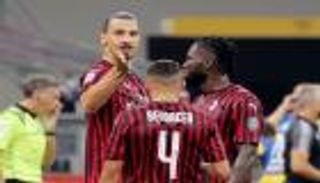 صراخ ونوبات غضب.. الجزائري بن ناصر يتحدث عن "فلتات إبراهيموفيتش"