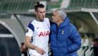 جوزيه مورينيو يصفع "المتناقض" جاريث بيل