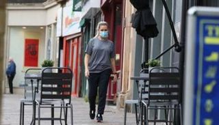 الشوارع الرئيسية في بريطانيا تخلو من المارة - أرشيفية