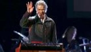 وفاة عازف الجاز تشيك كوريا الفائز بجوائز جرامي