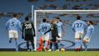 مانشستر سيتي يدهس توتنهام في طريقه نحو لقب الدوري الإنجليزي