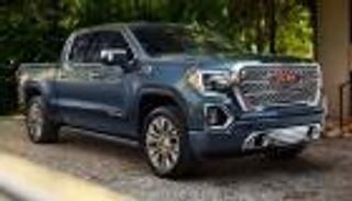 3 صور ترصد قوة وفخامة الشاحنة GMC سييرا 1500