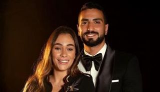 محمد الشرنوبي وزوجته 