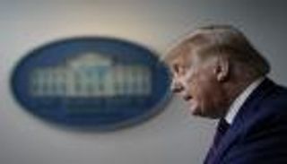 "الشيوخ" الأمريكي يبرئ ترامب من التحريض على التمرد