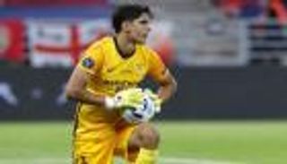 شهر بدون أهداف.. "الخارق" بونو يواصل كتابة التاريخ في الدوري الإسباني