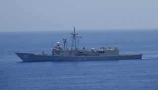 فرقاطة مصرية خلال التدريب