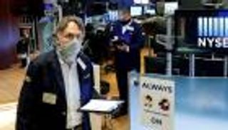 تداول أون لاين.. كيف سقطت وول ستريت ضحية لملل العزلة؟