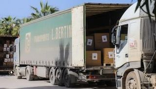 الجيش يقدم مساعدات لذوي الاحتياجات الخاصة 