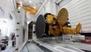 تمهيدا لإطلاقه.. روسيا تتسلم القمر الصناعي التونسي "تحدي 1"