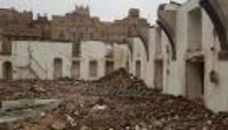 لماذا تهدم مليشيا الحوثي بيوت الله وتسرق الآثار؟