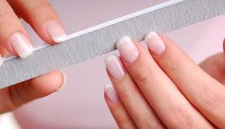 العناية بالأظافر