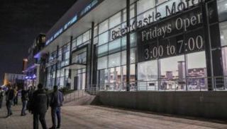 أحد المواقع التي سقط بها الصواريخ في أربيل - أ.ف.ب