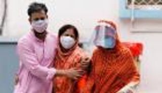 هل انتهت المرحلة الأسوأ من جائحة كورونا بالهند؟