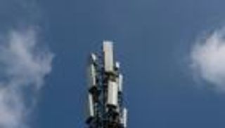 تحذير من هواتف الجيل الخامس: قنابل موقوتة على الطائرات