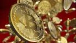 بيتكوين تقفز فوق 51 ألف دولار لأعلى سعر في تاريخها