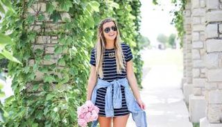 الفستان التيشيرت