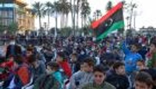إصابة 15 في سقوط قذيفة جنوبي ليبيا خلال احتفال بذكرى الثورة
