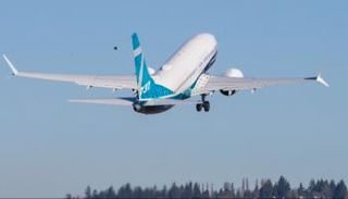 الإمارات ترفع حظر الطيران عن بوينج"737 ماكس"