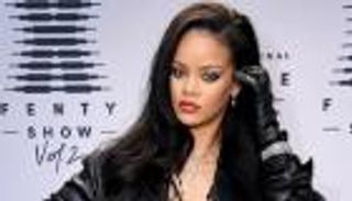 صورة فاضحة تشعل الغضب ضد ريهانا في الهند