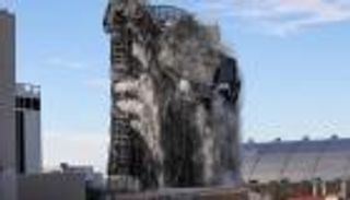 بـ3 آلاف إصبع ديناميت.. ولاية أمريكية تهدم أحد فنادق ترامب