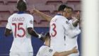 قرار قضائي يفسد فرحة باريس سان جيرمان بسحق برشلونة