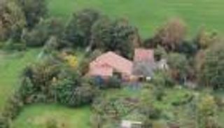 رجل يحتجز أسرته 9 أعوام في مزرعة نائية.. والمحكمة تفجر مفاجأة