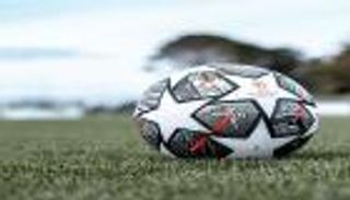 لعبة المفاجآت.. ماذا فعلت الكرة الجديدة في دوري أبطال أوروبا؟