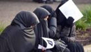 مخططات إخوانية لزرع التطرف بين أطفال ألمانيا