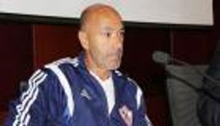 أزمة جديدة.. 4 لاعبين ينقلبون على مدرب الزمالك