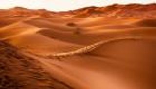 بعد الثلوج.. عاصفة "غبار الصحراء الكبرى" تضرب أوروبا خلال أيام