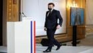 ماكرون بـ"ميونخ": نووي إيران أولوية.. وندعم إنهاء الفوضى بليبيا