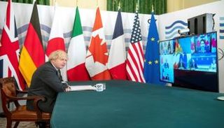 بوريس جونسون خلال مشاركته في مؤتمر ميونخ- رويترز