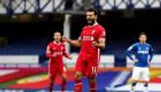 أسطورة ليفربول يضع نتيجة ديربي إيفرتون في يد محمد صلاح