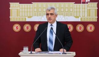 المعارض عمر فاروق جرجرلي أوغلو