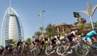 بمشاركة 140 دراجا.. طواف الإمارات يفتتح موسم 2021