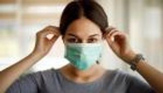 هل يؤثر ارتداء الكمامة على صحة الأسنان؟