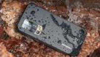 "يوليفون" تكشف عن هاتف ذكي للاستخدامات الشاقة