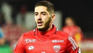 ياسين بنزية نجم ديجون