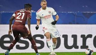 إسلام سليماني مهاجم ليون الفرنسي