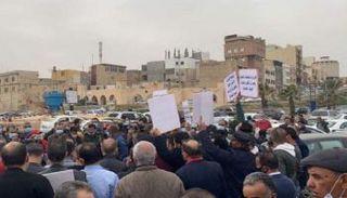 وقفة احتجاجية أمام ميناء طرابلس