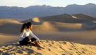 بالصور.. حكاية الأفريقية التي تقود مركبة ناسا على المريخ