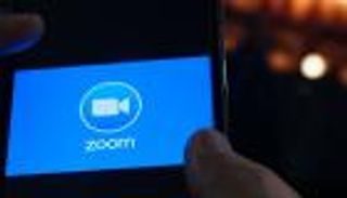 اجتماع خاص بث على زووم.. استقالة إدارة مدرسة سخرت من أولياء الأمور