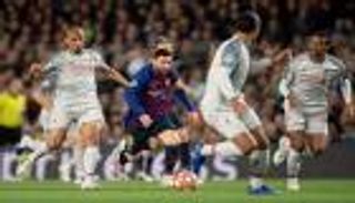 برشلونة وليفربول.. كيف تحرق أشجار ملعبك بيديك؟