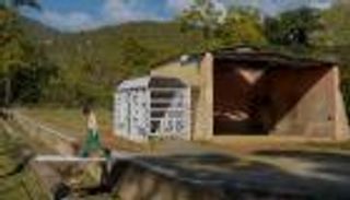 "الفيل الأكثر وحدة بالعالم" ينقذ حديقة حيوانات في إسلام آباد