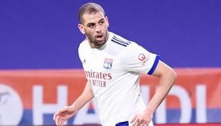 إسلام سليماني مهاجم ليون