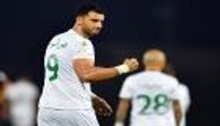 هجمات نارية للعويس والسومة.. ماذا يحدث في الأهلي السعودي؟