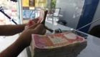 القبض على إيرانيين بحوزتهما ملايين الدنانير العراقية المزيفة