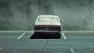 رجل يترك سيارته في مرآب ويبحث عنها 3 أسابيع